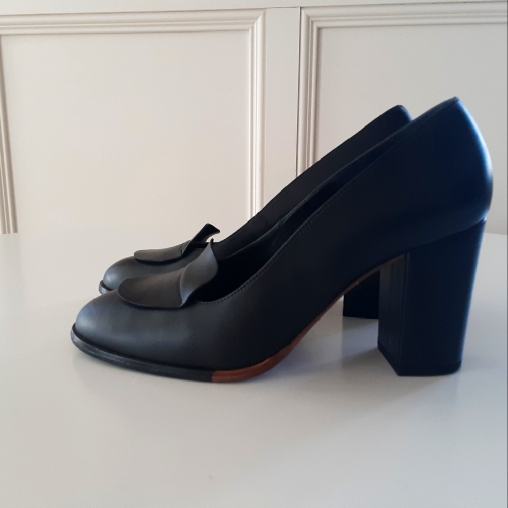 Megumi shoes size 10